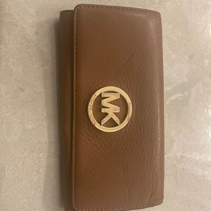 Micheal Kors wallet